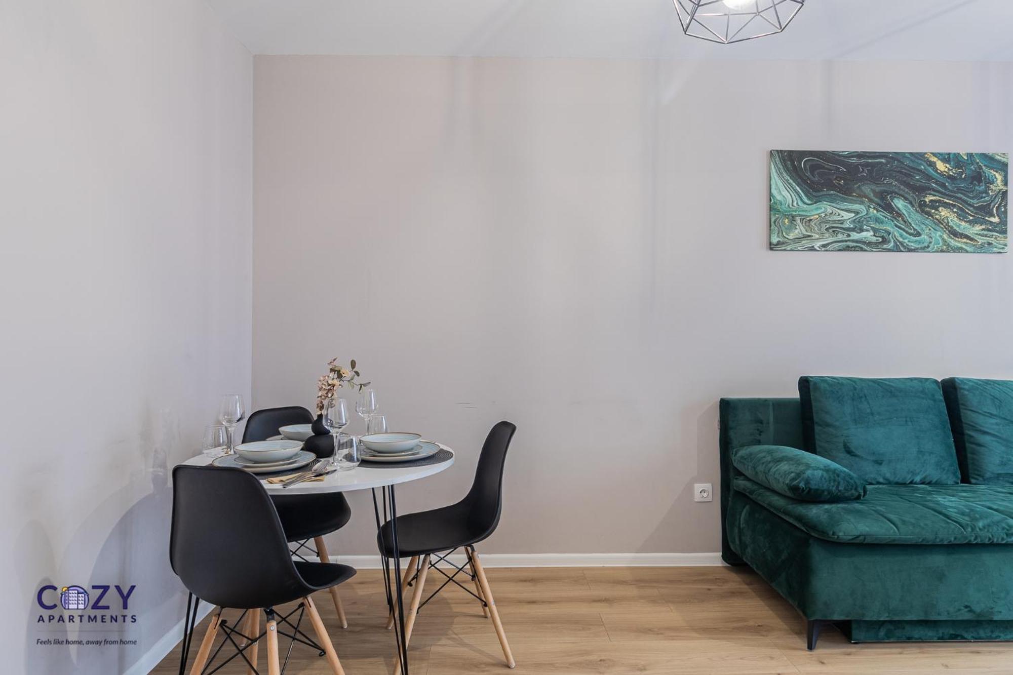 Cozy Collection Studios And Flats - Coresi Mall Брашов Екстериор снимка